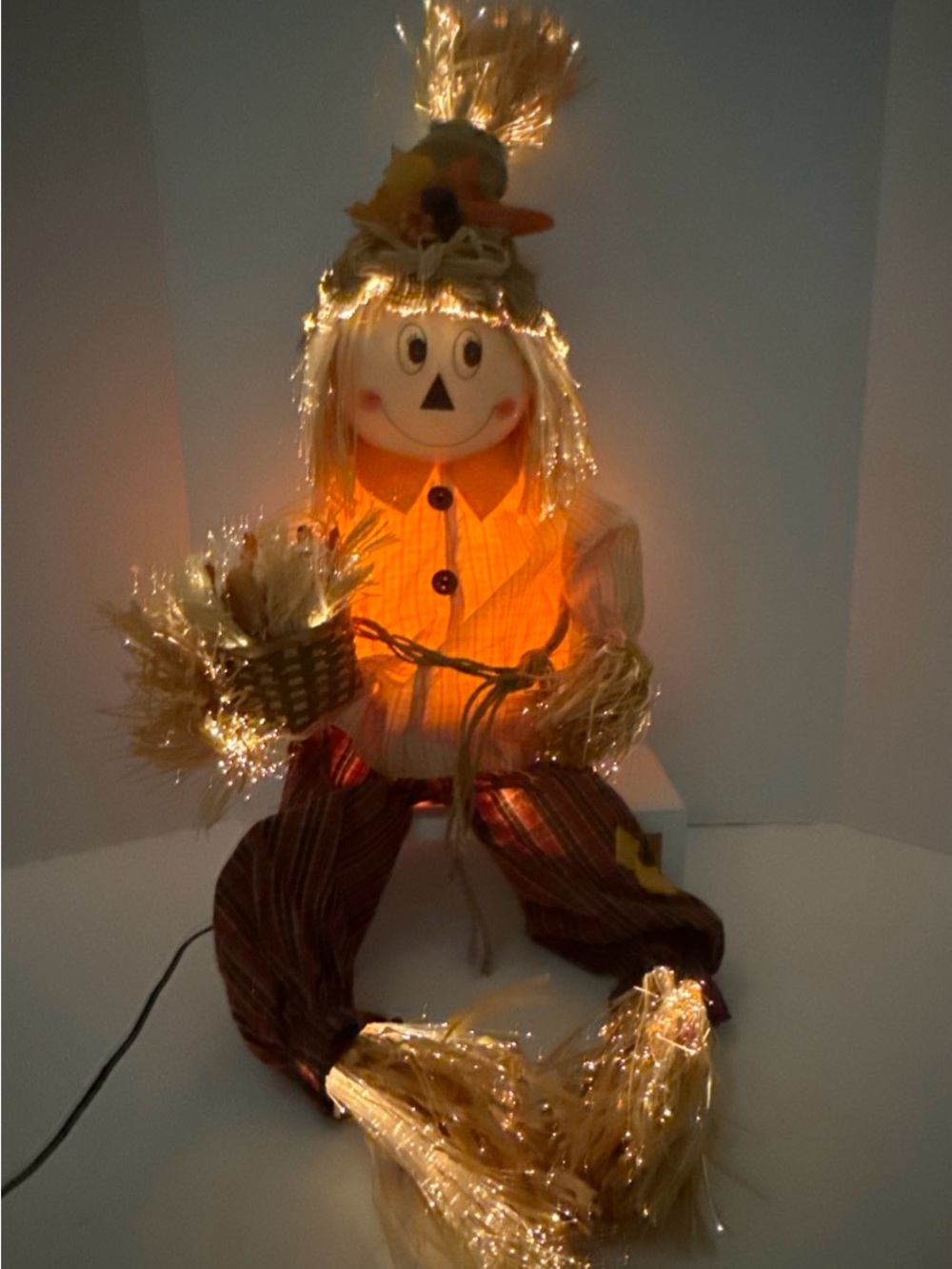 Avon Frankie Fiber Optic Scarecrow Thanksgiving Fall Color Changing RETIRED